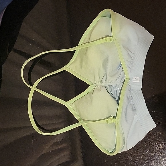 SOLD Buffbunny Wonder Seamless Bra - Picture 2 of 3